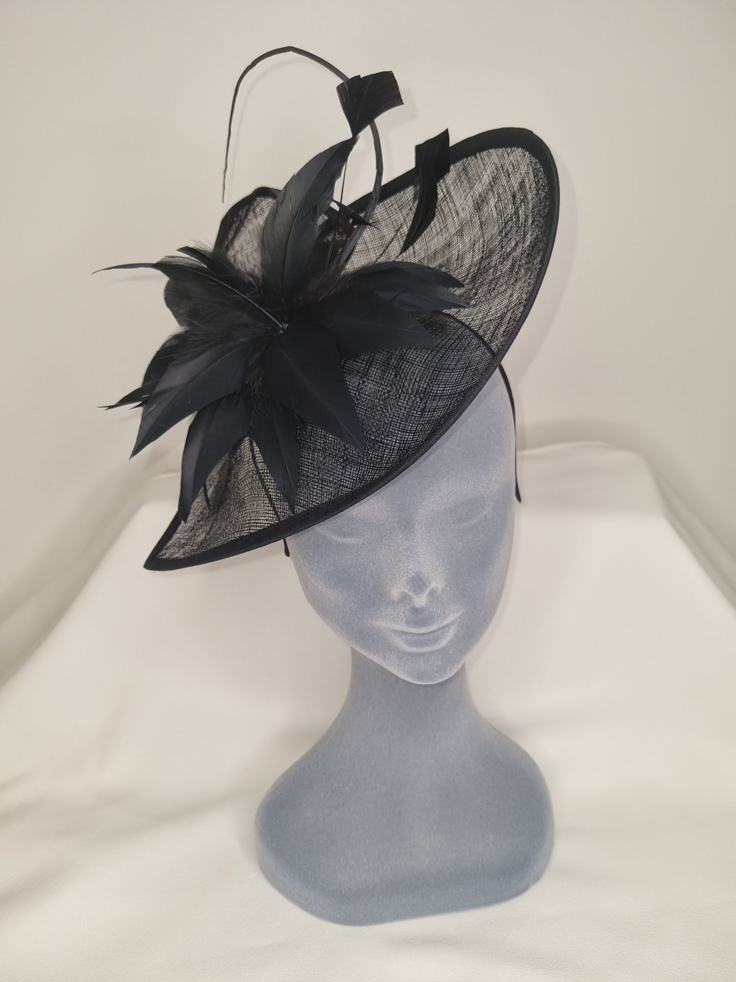 Black Fascinator/Headpiece-D27