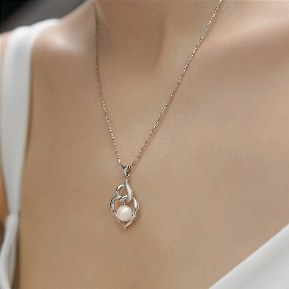 Newbridge Silverware Necklace With Pearl Heart Pendant