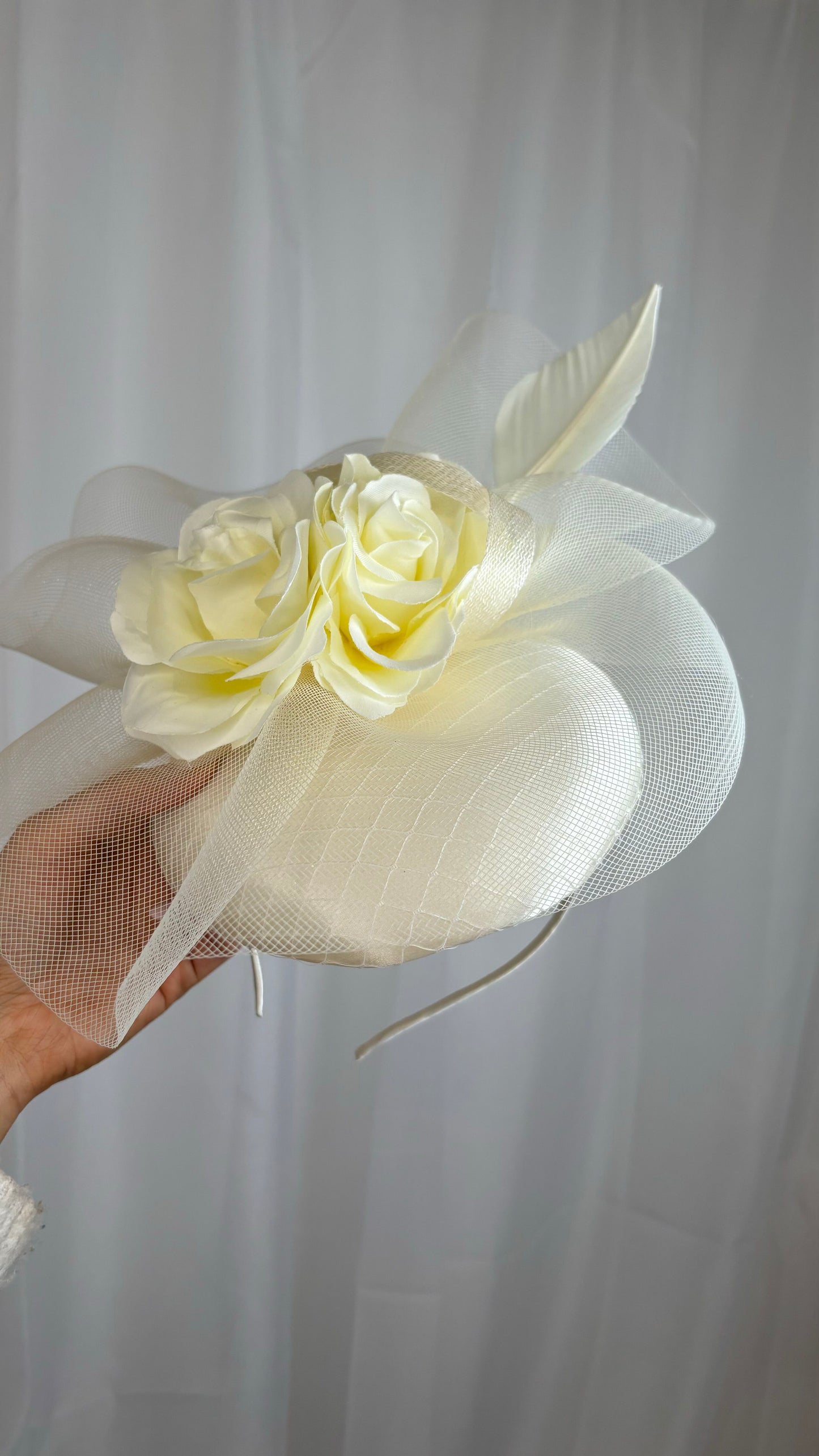 Fascinator Hat Cream/Ivory with Flower & Feather-D25