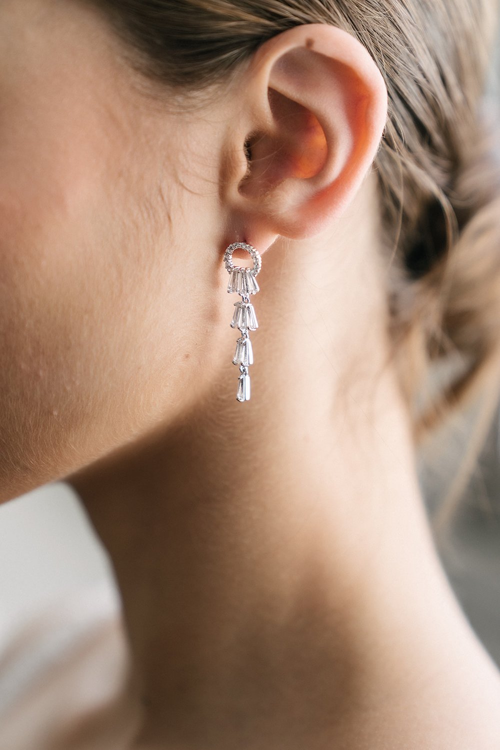 Jade Oi White Gold Crystal Chandelier Drop Bridal Earrings