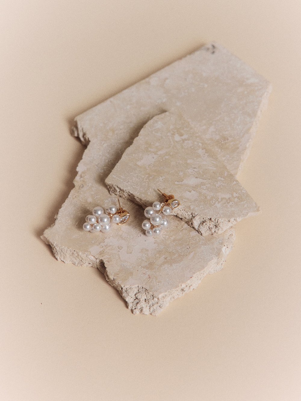 Jade Oi Luella 18K Gold Crystal Pearl Cluster Earrings