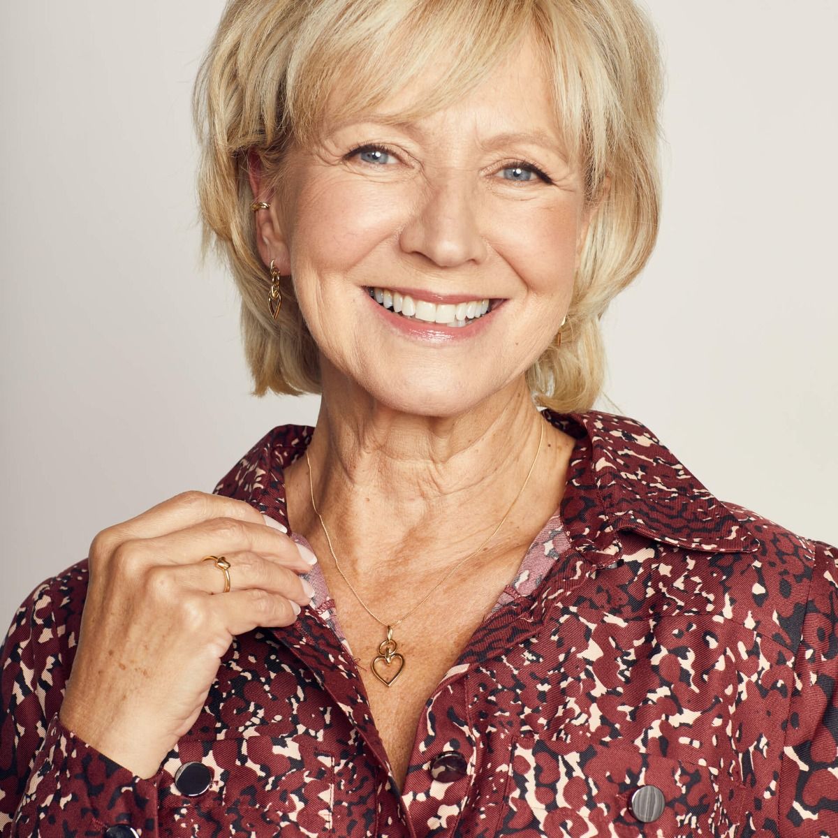 GKO Gold Open heart Drop Pendant and Chain