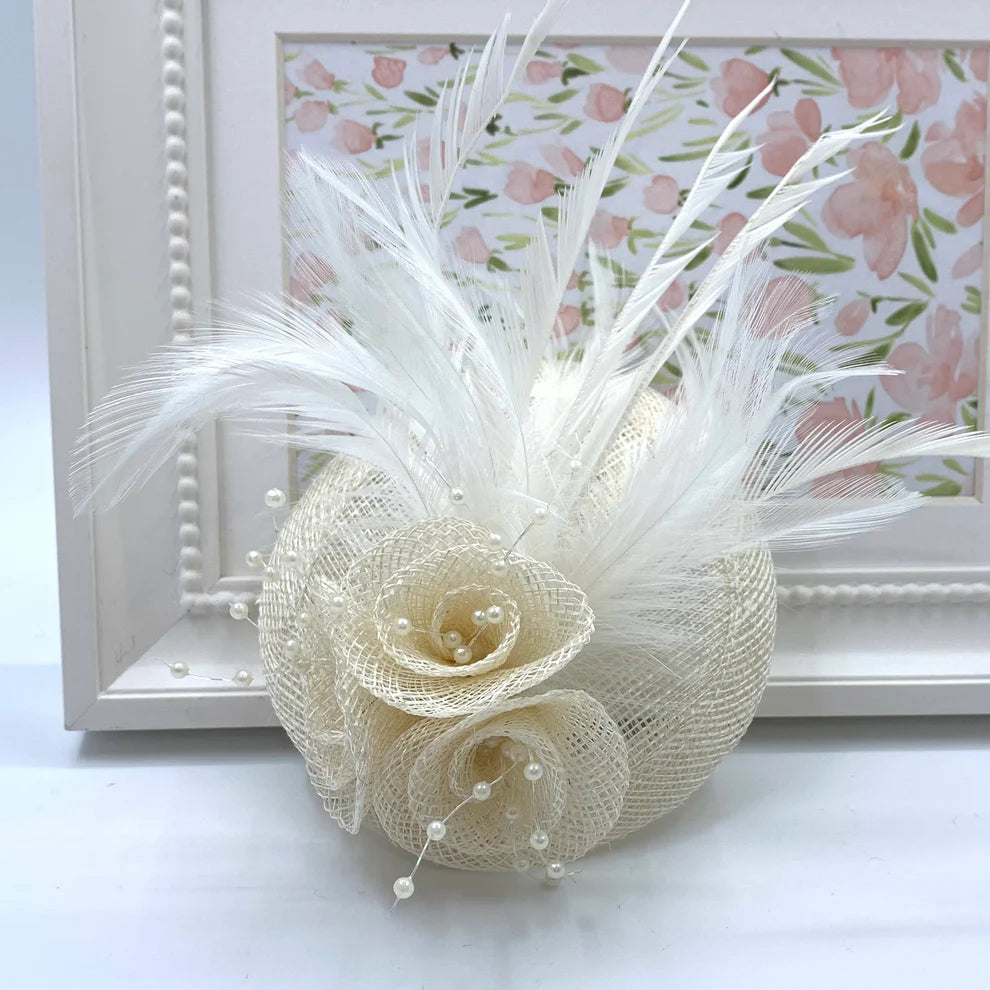 Small Fascinators With Feathers & Flowers(D1)
