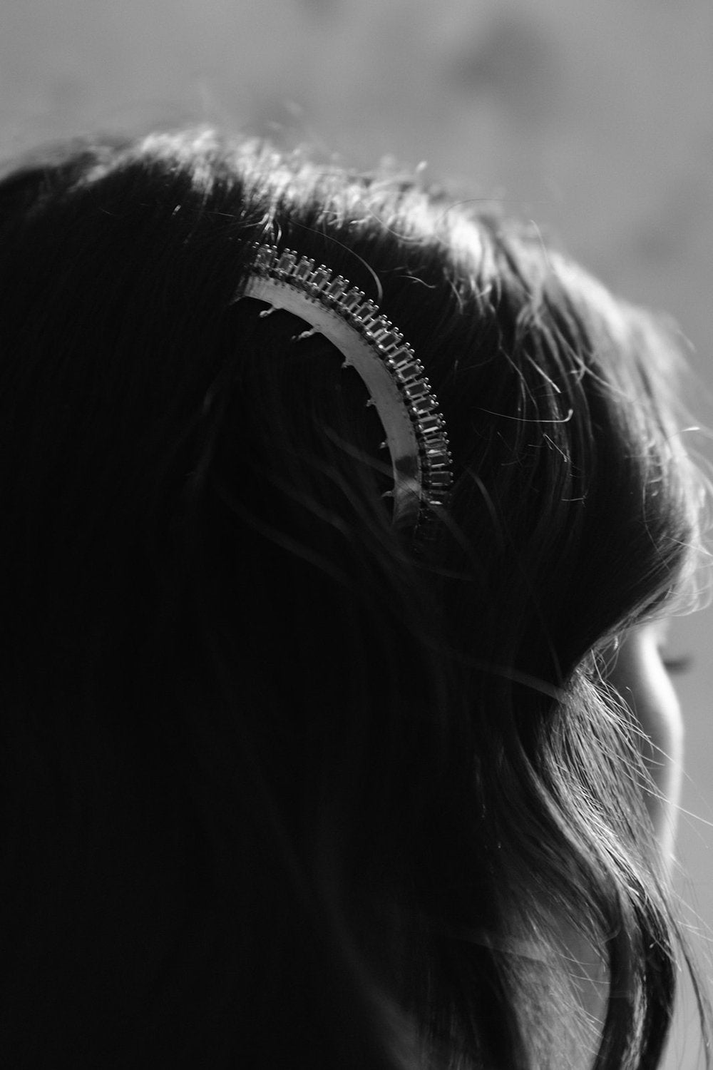 Jade Oi Sadie | 18K White Gold Rhinestone Bridal Hair Comb
