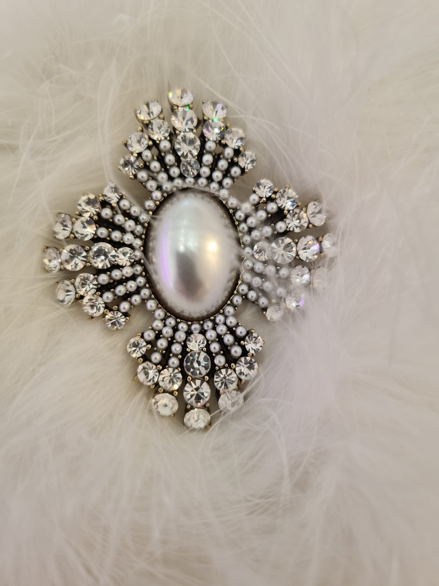 Azure Pearl & Crystal Oval Brooch