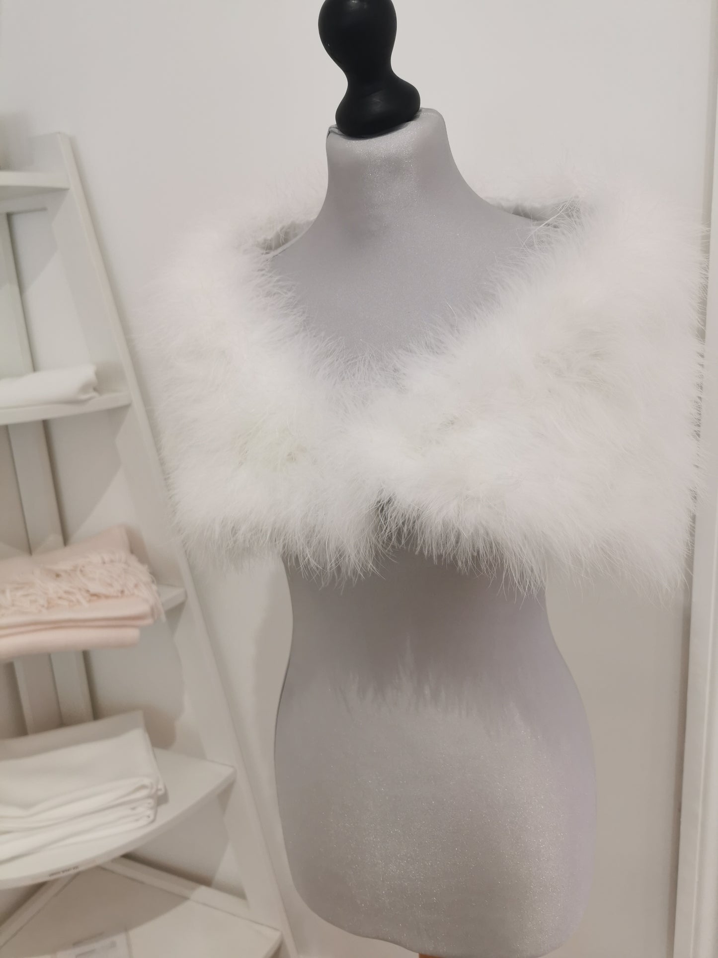 Smooth feather wrap - everly-acbf