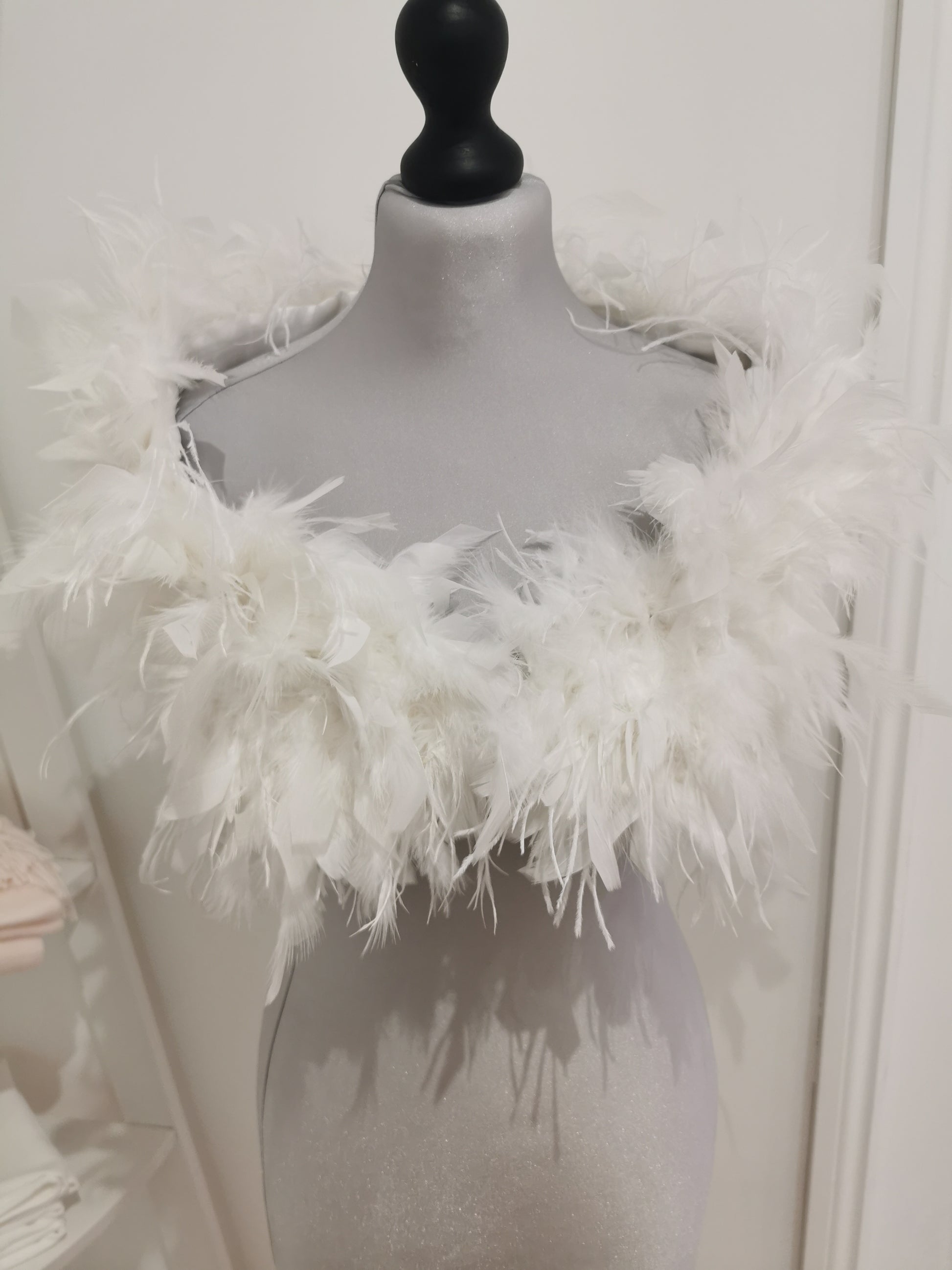 Long Feather Wrap Ivory - everly-acbf