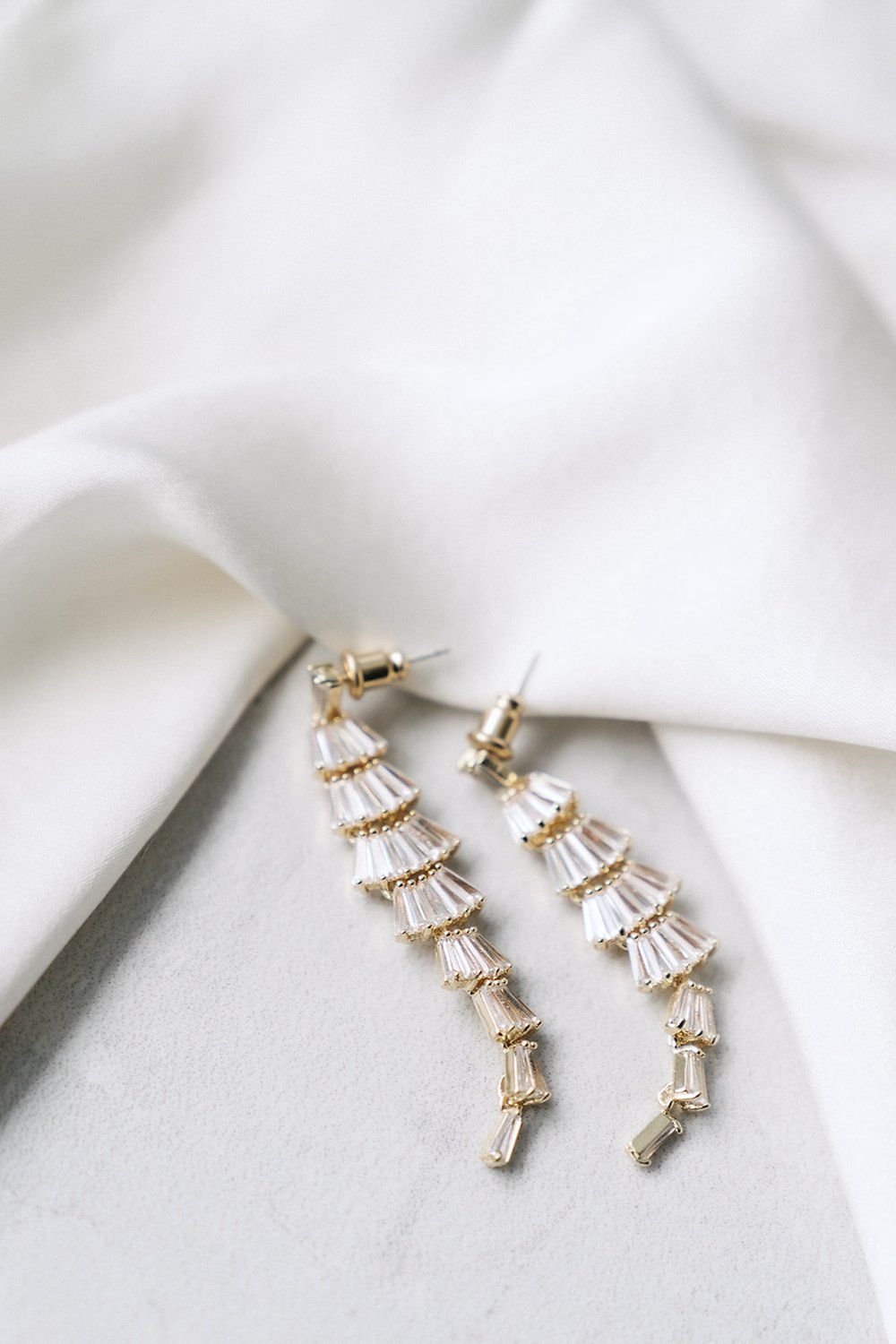 Jade Oi Selah | 18K Gold Crystal Chandelier Drop Bridal Earrings