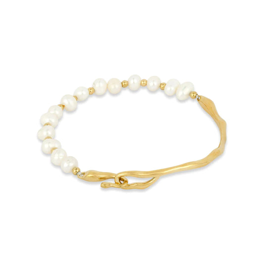 GT Asymmetric Pearl Boho Bracelet in Gold