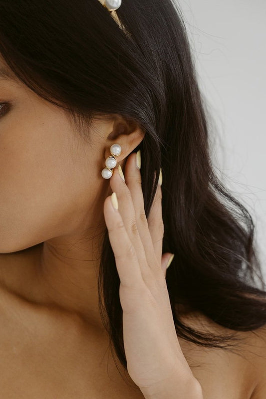 Jade Oi Luna Gold Curved Pearl Drop Bridal Earrings