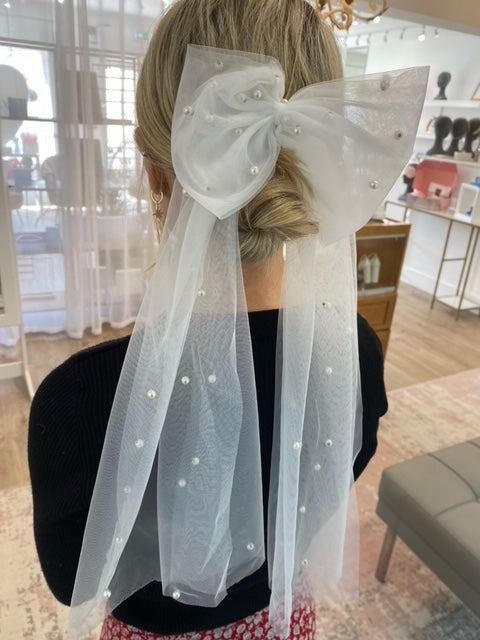 Perfect Bridal Pearl Bow Comb