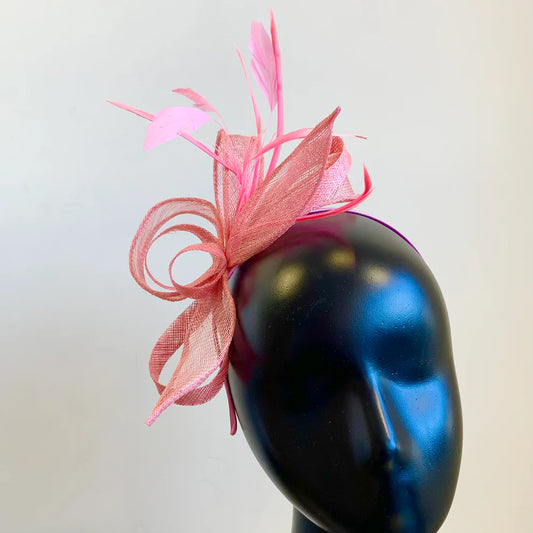 Pink Fascinator/Headpiece~D2