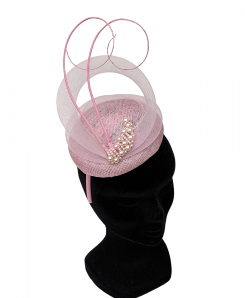 Linda Fascinator/Headpiece In Baby Pink