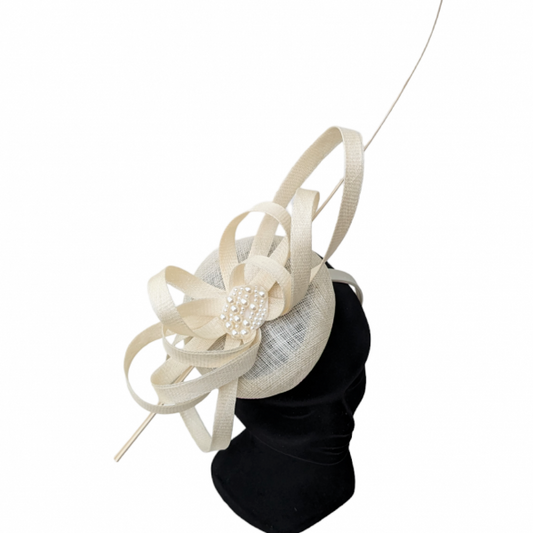 Raina Fascinator/Headpiece In cream