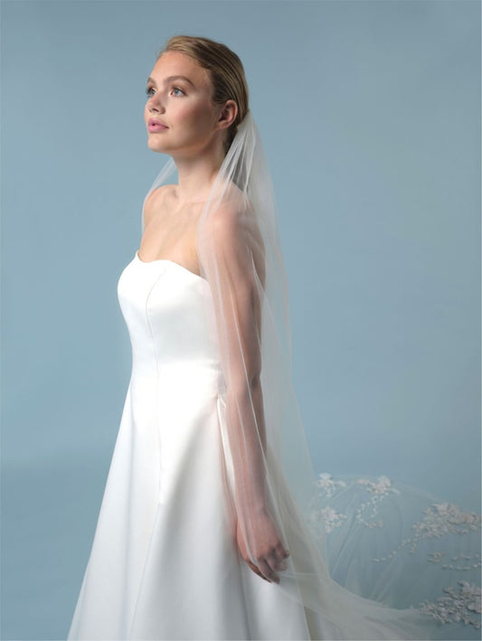 EV-S411-300 Floral Lace Veil