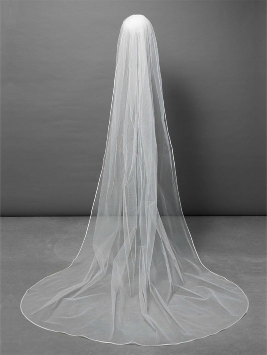 EV-S44-300 Satin Edge Veil